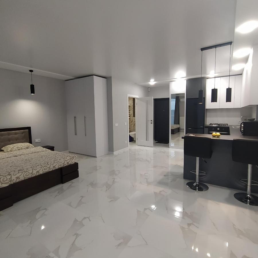 Vip Apartment Near Center Lviv Kültér fotó