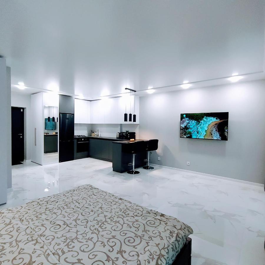 Vip Apartment Near Center Lviv Kültér fotó